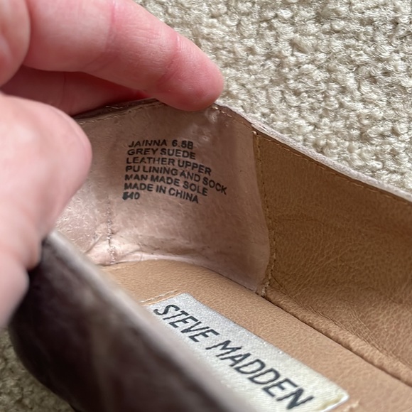 Steve Madden // Grey Suede Flats 6.5 - Picture 5 of 6